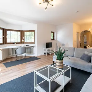 https://appartement-partenkirchen-3-zimmer-mit-panorama-balkon.com-bavaria.com